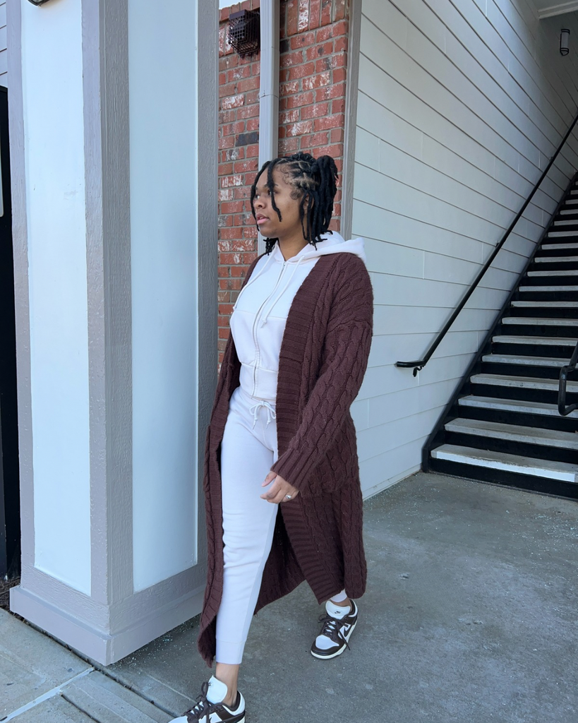 Comfy and Chic: Sweatpants Outfits That Serve Looks Outside the House